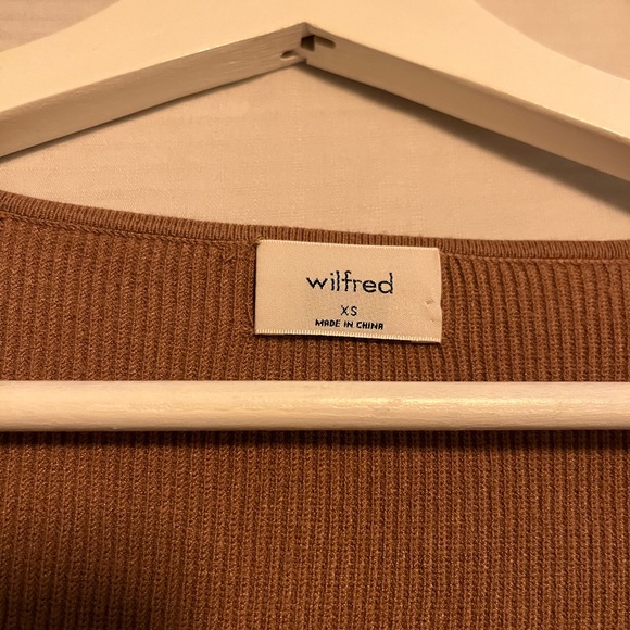 Aritzia / Wilfred brown sweater SW - Picture 3 of 3